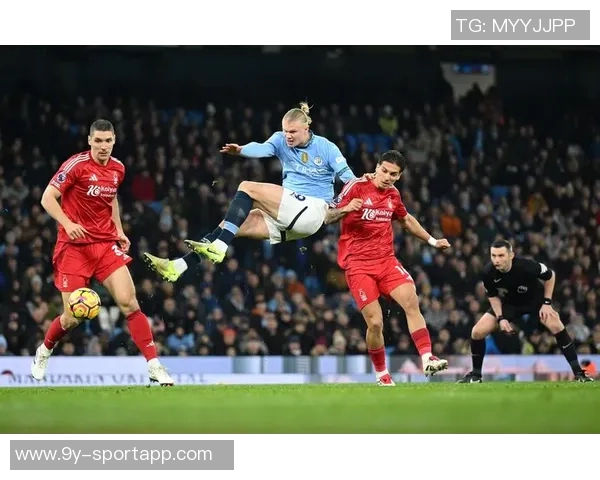 曼联防线疲软近9轮英超失15球本赛季仅有1场零封